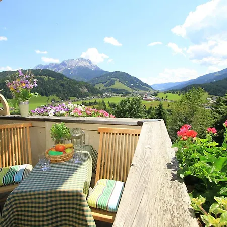 Obertenn Country house *